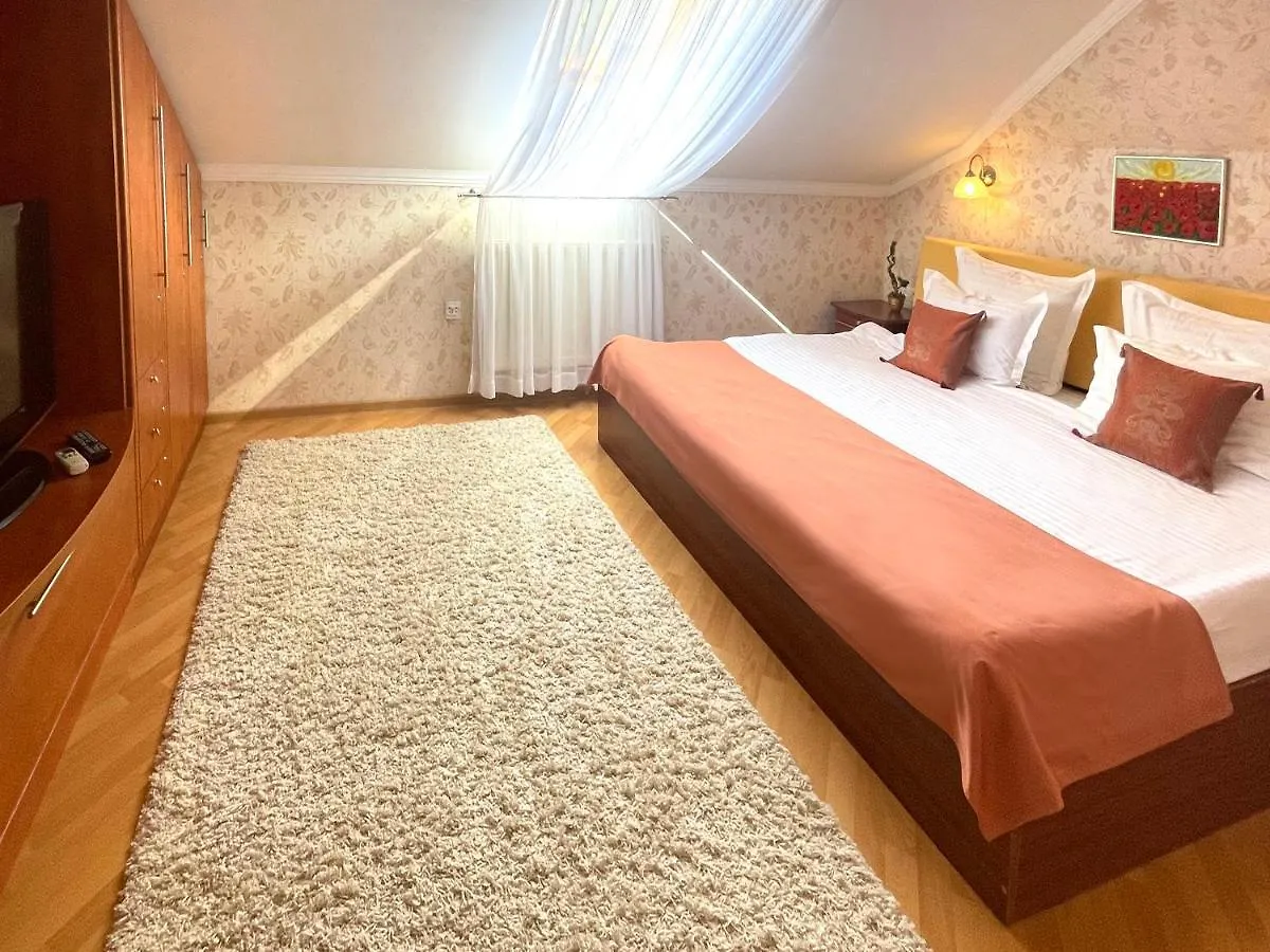 Penthouse Apartment In Hotel Eney Lwów