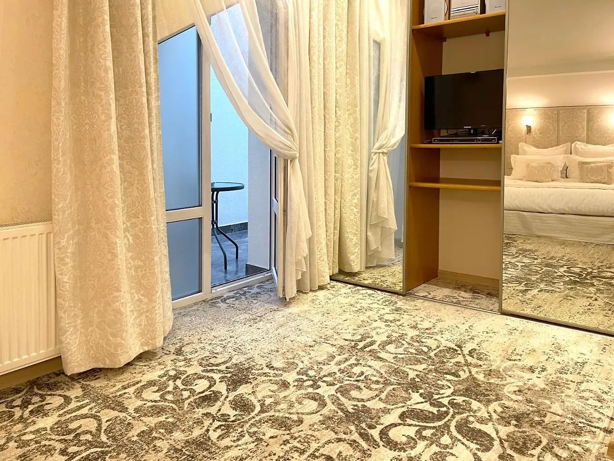 Penthouse Apartment In Hotel Eney Lwów
